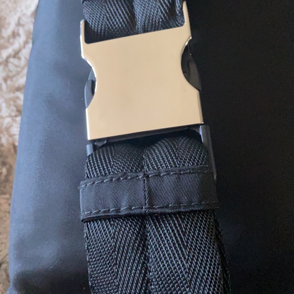 SOLD **PRADA MARSUPIO TESSUTO WAIST BAG MENS OR WOMENS - Picture 8 of 9